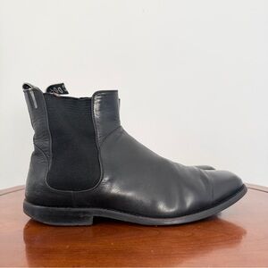John Fluevog Men's DDFT Black Leather Square Toe Chelsea Boots | US 9.5